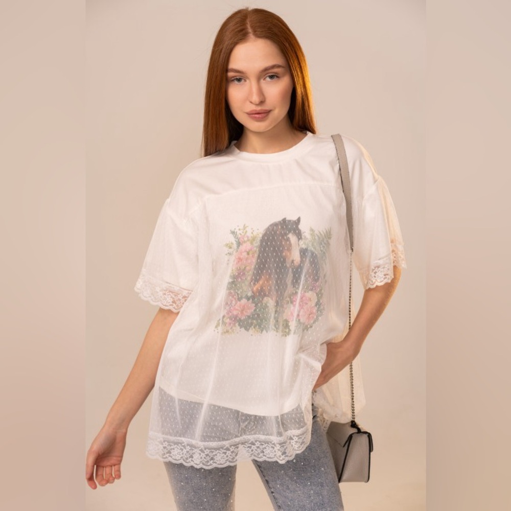 Kimchi Blue White Lace Horse Graphic Short Sleeve Tee